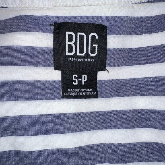 Size S BDG blue & white striped button up long sleeve - Picture 4 of 4